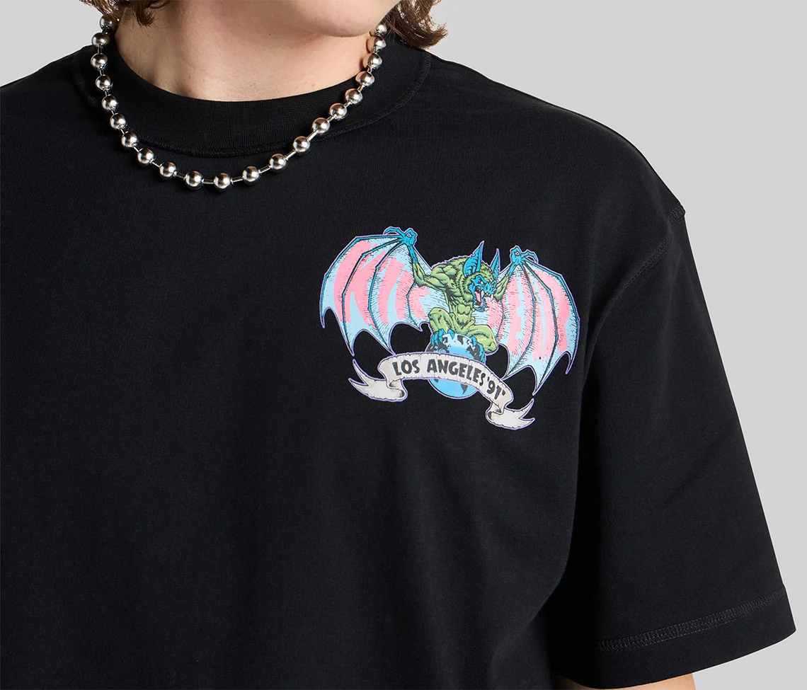 BATWEAR REVERSE NECK GRAPHIC TEE - BLACK - Image 4