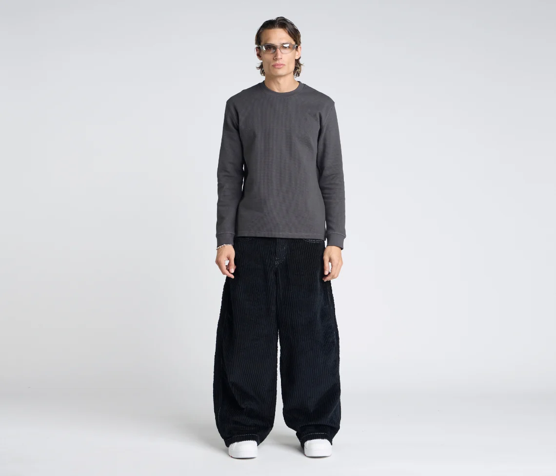 SUPREME KORDZ 26" 3-WALE CORDUROY BLACK - Image 2