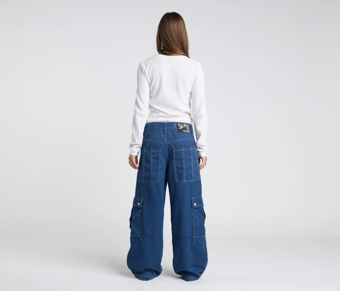 W HYDRO CHILL MICROSUEDE CARGO 23" NAVY - Image 2