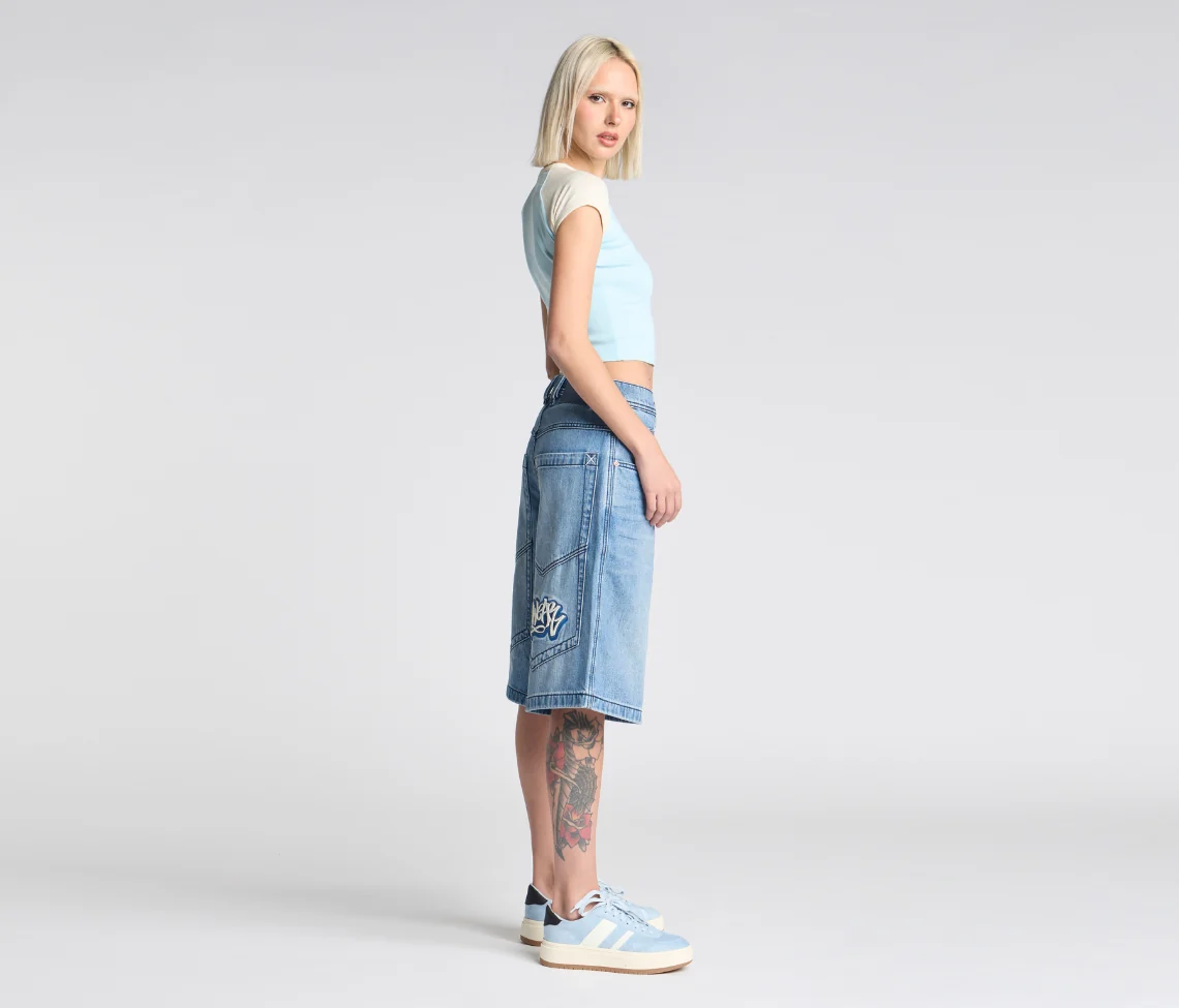 W SUPREME GRAFFITI JORT 15" 90s MEDIUM WASH - Image 4